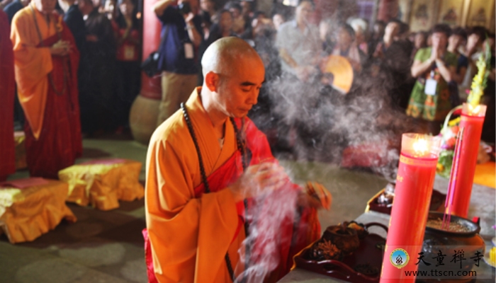 天童禅寺隆重举行纪念圆瑛老和尚圆寂60周年暨天童历代住持顶相开光法会(图8)