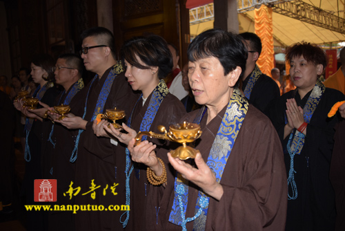 厦门南普陀寺隆重举行2015年水陆普渡大斋胜会(图20) 厦门南普陀寺隆重举行2015年水陆普渡大斋胜会(图20)
